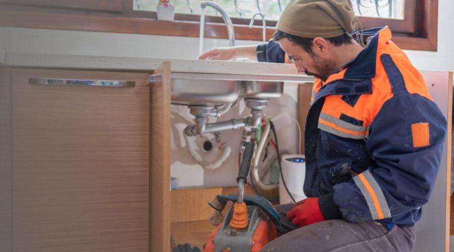 Local water heater installation in Lake Forest, IL